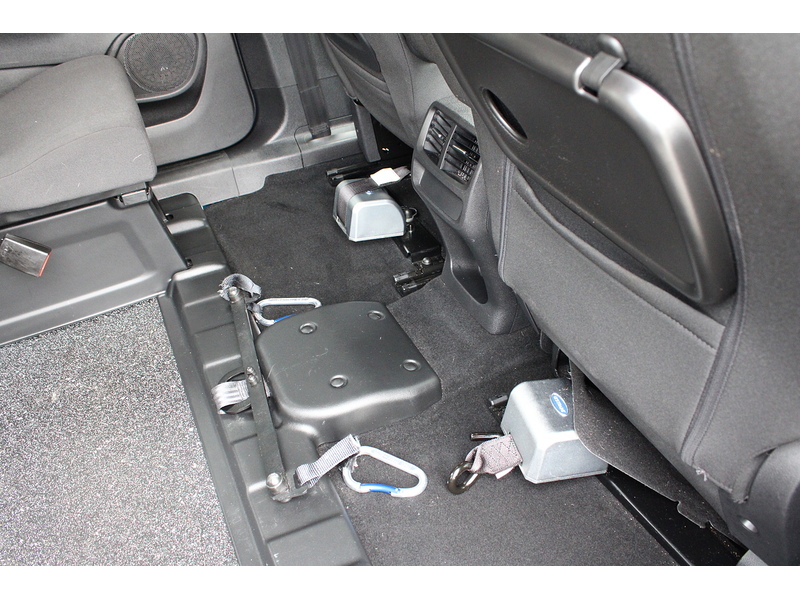 Peugeot Allied Horizon - wheelchair access car - 3 seat plus one wheelchair 1.5 5dr WAV Manual Diesel