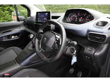 Peugeot Rifter Allied Horizon - wheelchair access car - 3 seat plus one wheelchair