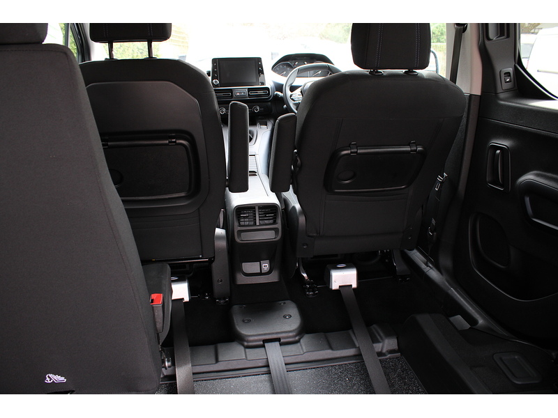 Peugeot Allied Horizon - Wheelchair access car - Low miles & Super condition 1.5 5dr WAV Manual Diesel