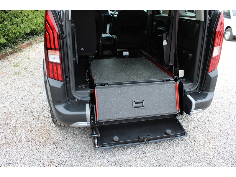 Peugeot Allied Horizon - Wheelchair access car - Low miles & Super condition 1.5 5dr WAV Manual Diesel