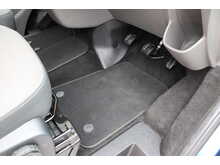 Ford Tourneo Custom Allied Independence RE - Additional rear seats