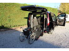 Ford Grand Tourneo Connect Allied Freedom - Automatic - Lwb 5 seats plus one wheelchair 