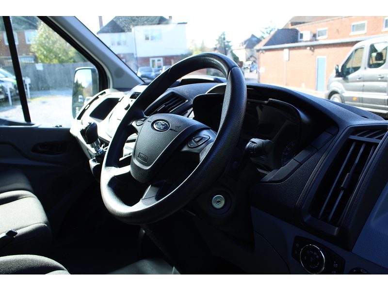 Ford 350 L3 Crew Cab 170ps Bison Tipper - Air Con - 6,300kg train mass 1996 4dr Tipper Manual Diesel