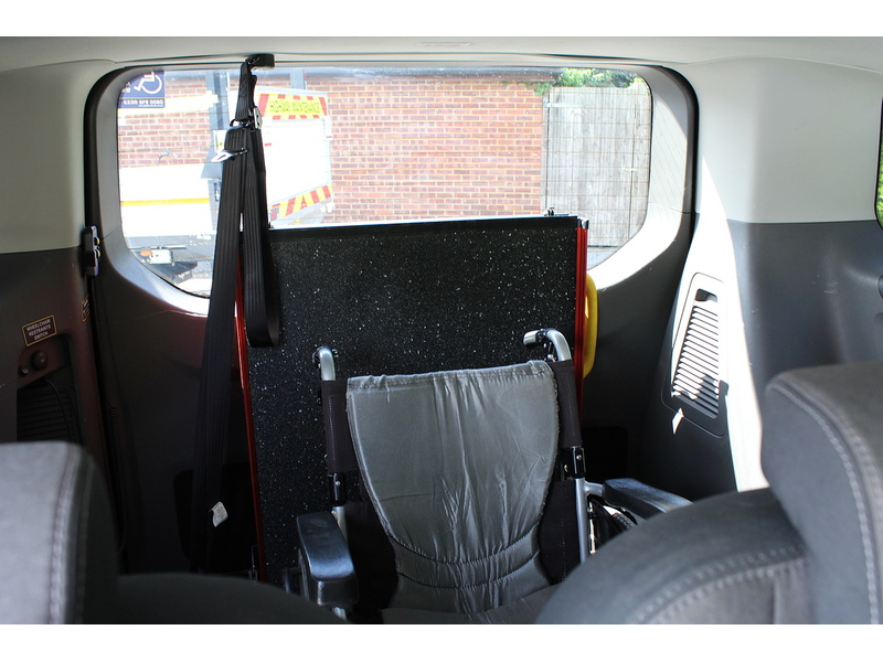 Ford Allied Independence RS - Automatic - Wheelchair access to the rear 2.0 5dr WAV Automatic Diesel