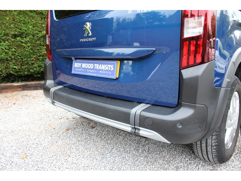 Peugeot Allied Horizon - RARE Petrol Automatic Wheelchair access car 1.2 5dr WAV Automatic Petrol