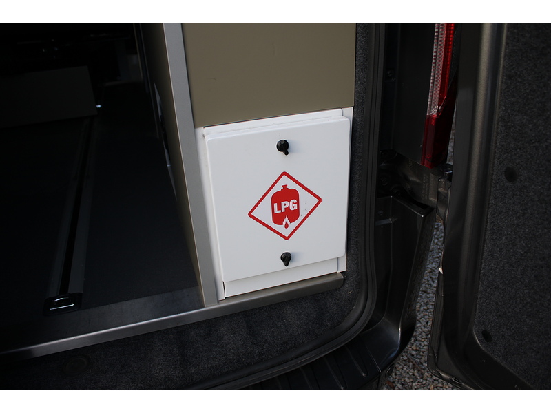 Auto Campers LWB Leisure van Hi-line 170ps Limited -  Vari Mount reat sliding seat/bed - 33