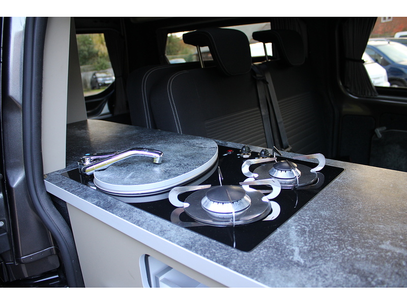 Auto Campers LWB Leisure van Hi-line 170ps Limited -  Vari Mount reat sliding seat/bed - 40