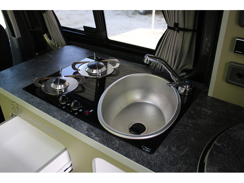 Auto Campers LWB Leisure van Hi-line 170ps Limited -  Vari Mount reat sliding seat/bed - 50