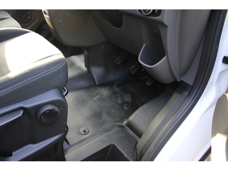 Ford 280 L1 Limited 130ps Euro 6 Diesel Van 2.0 5dr medium van Manual Diesel