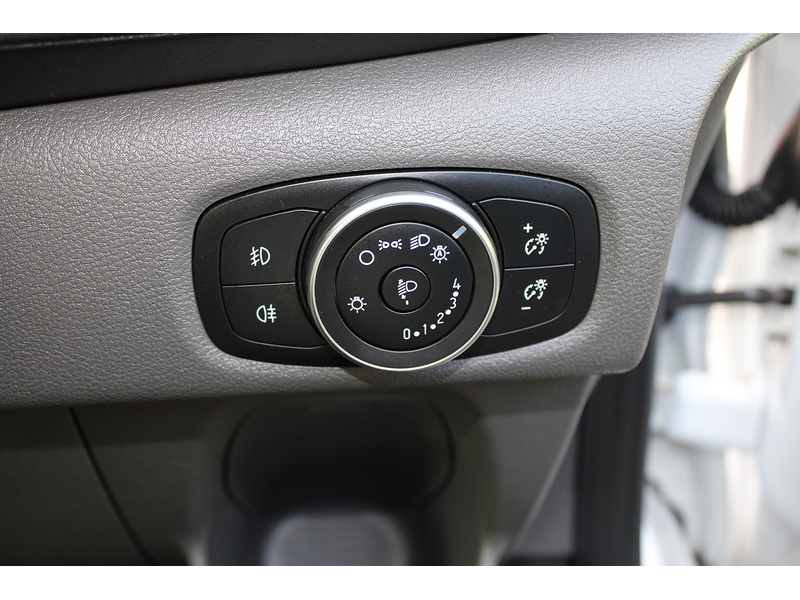 Ford 280 L1 Limited 130ps Euro 6 Diesel Van 2.0 5dr medium van Manual Diesel