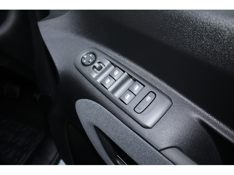 Peugeot GT Allied Horizon RS 5 seats plus wheel chair 1.5 5dr MPV Automatic Diesel