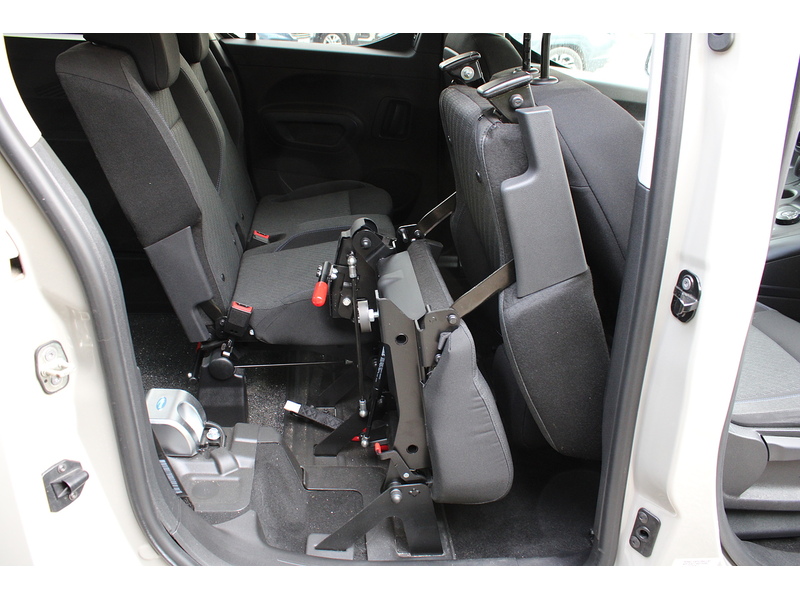 Peugeot Allure Allied Horizon Lwb 5 seat Wheelchair access car 1.5 5dr WAV Manual Diesel