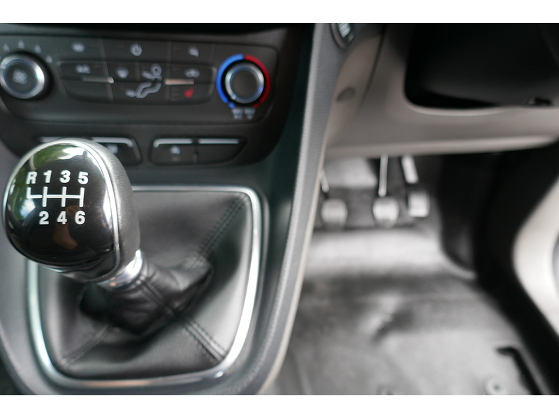 Ford 240 L1 Limited 100ps Euro 6 Diesel Van 1.5 5dr small van Manual Diesel