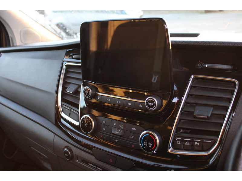 Ford 300 L2 Limited 130ps Euro 6 Diesel van - LOAD AREA SECURITY LOCKS & PLATES 2.0 5dr medium van Manual Diesel