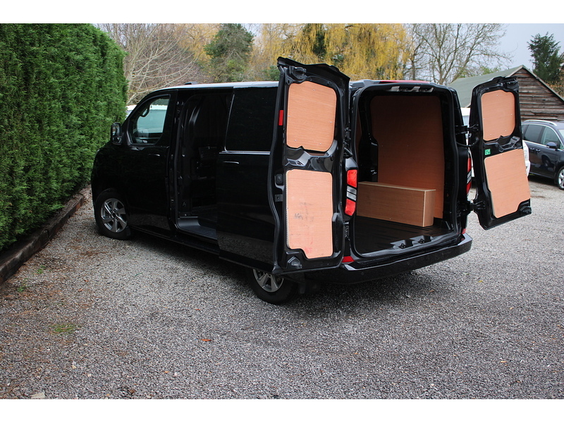 Ford 280 L1 Limited 136ps Euro 6 Diesel Van 2.0 5dr medium van Manual Diesel