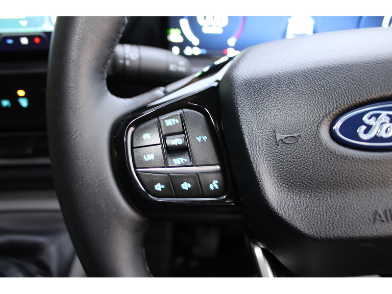 Ford 280 L2 Limited 136ps Euro 6 Diesel Van - IN STOCK - Long Ford warranty 2.0 5dr medium van Manual Diesel