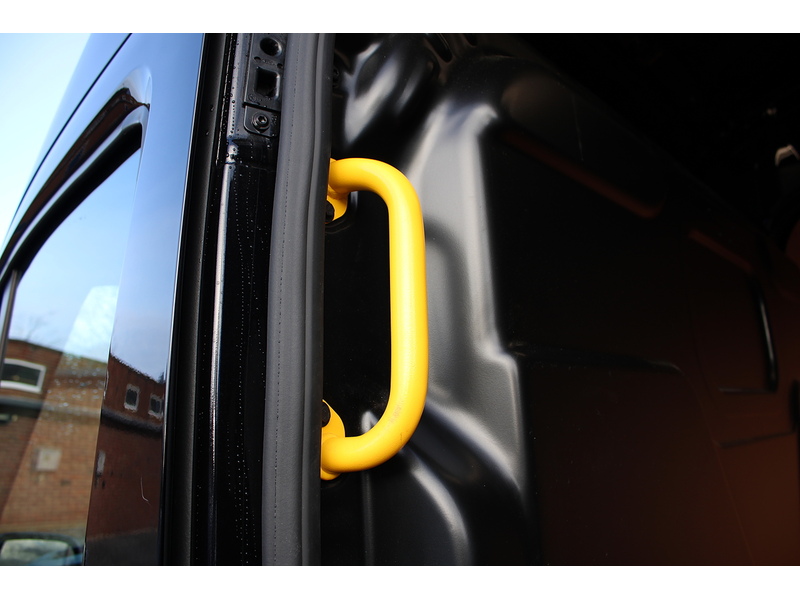 Ford 350 L3 H3 Limited Automatic 165ps Euro 6 - Low miles 2.0 5dr large van Automatic Diesel