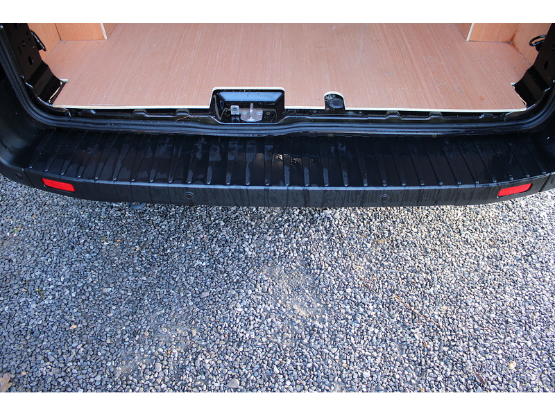 Ford 350 L3 H3 Limited Automatic 165ps Euro 6 - Low miles 2.0 5dr large van Automatic Diesel