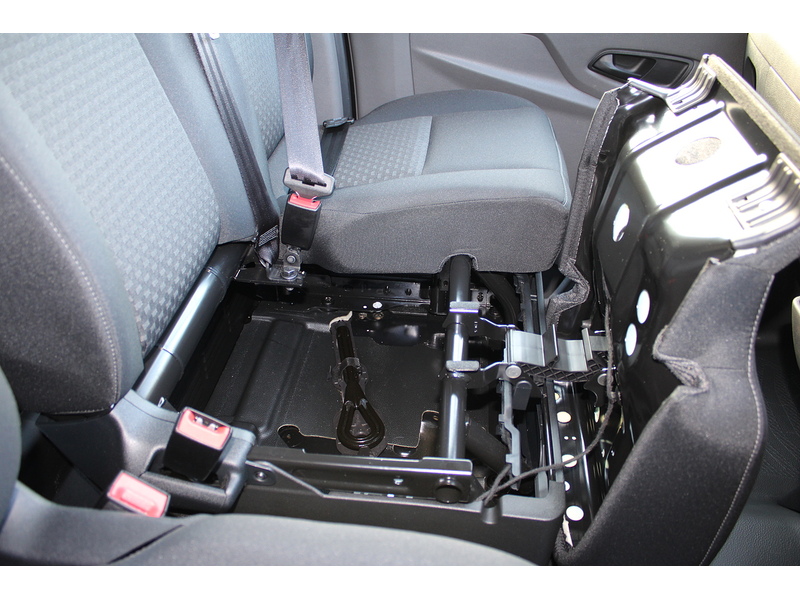 Ford 350 L3 H3 Limited Automatic 165ps Euro 6 - Low miles 2.0 5dr large van Automatic Diesel