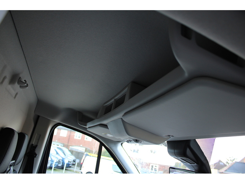 Ford 350 L3 H3 Limited Automatic 165ps Euro 6 - Low miles 2.0 5dr large van Automatic Diesel