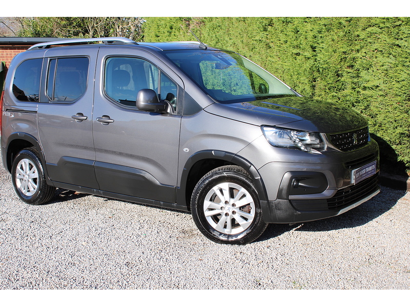 Peugeot Allure Allied Horizon RARE Petrol Automatic wheelchair access car 1.2 5dr WAV Automatic Petrol