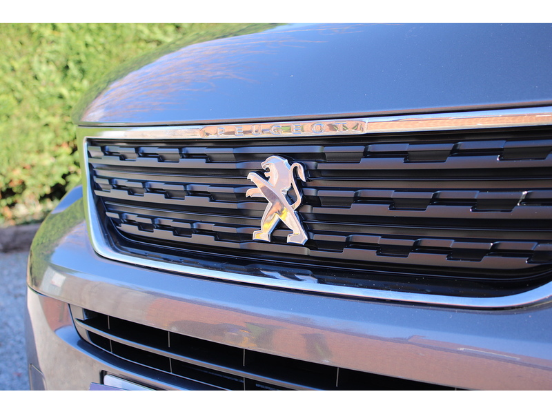 Peugeot Allure Allied Horizon RARE Petrol Automatic wheelchair access car 1.2 5dr WAV Automatic Petrol