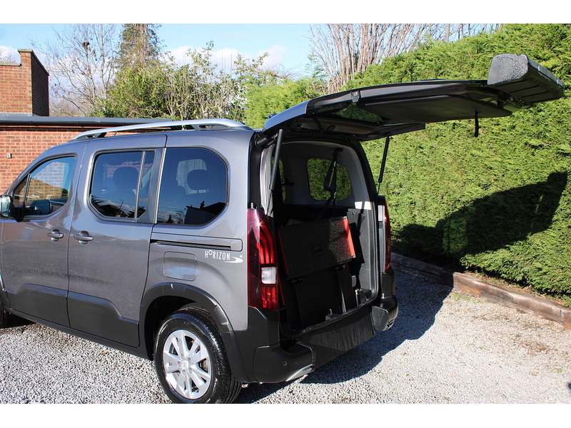 Peugeot Allure Allied Horizon RARE Petrol Automatic wheelchair access car 1.2 5dr WAV Automatic Petrol