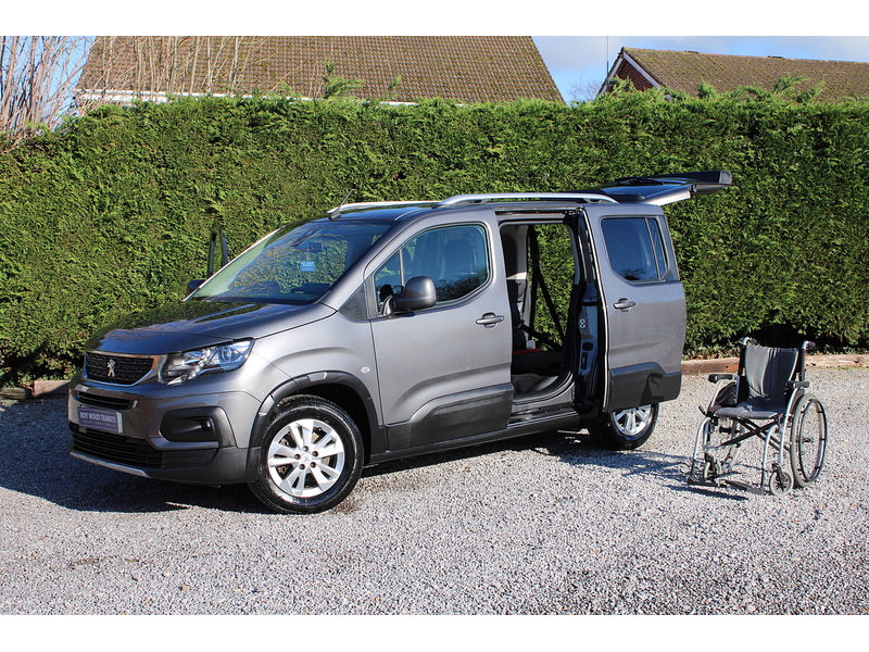 Peugeot Allure Allied Horizon RARE Petrol Automatic wheelchair access car 1.2 5dr WAV Automatic Petrol