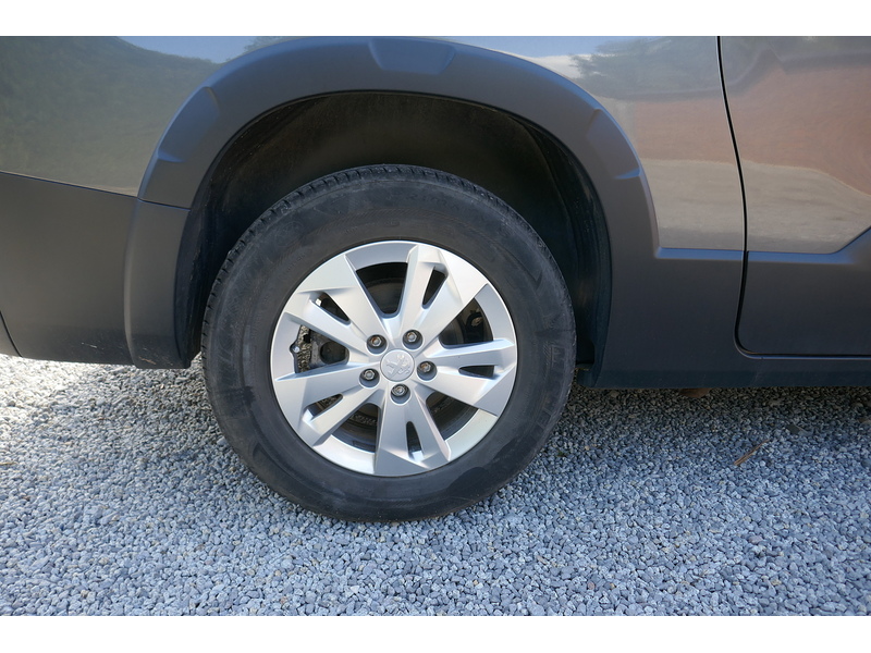 Peugeot Allied Horizon RS Lwb 5 seat plus one Wheelchair 1.5 5dr WAV Manual Diesel