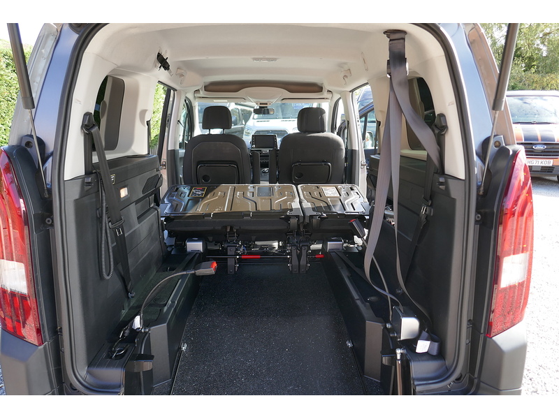 Peugeot Allied Horizon RS Lwb 5 seat plus one Wheelchair 1.5 5dr WAV Manual Diesel