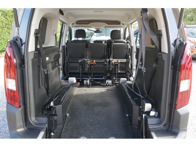 Peugeot Allied Horizon RS Lwb 5 seat plus one Wheelchair 1.5 5dr WAV Manual Diesel