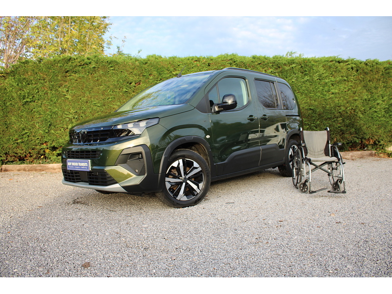 Peugeot GT Allied Horizon Automatic Wheelchair access car 1.5 5dr WAV Automatic Diesel