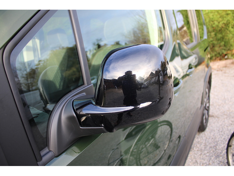 Peugeot GT Allied Horizon Automatic Wheelchair access car 1.5 5dr WAV Automatic Diesel