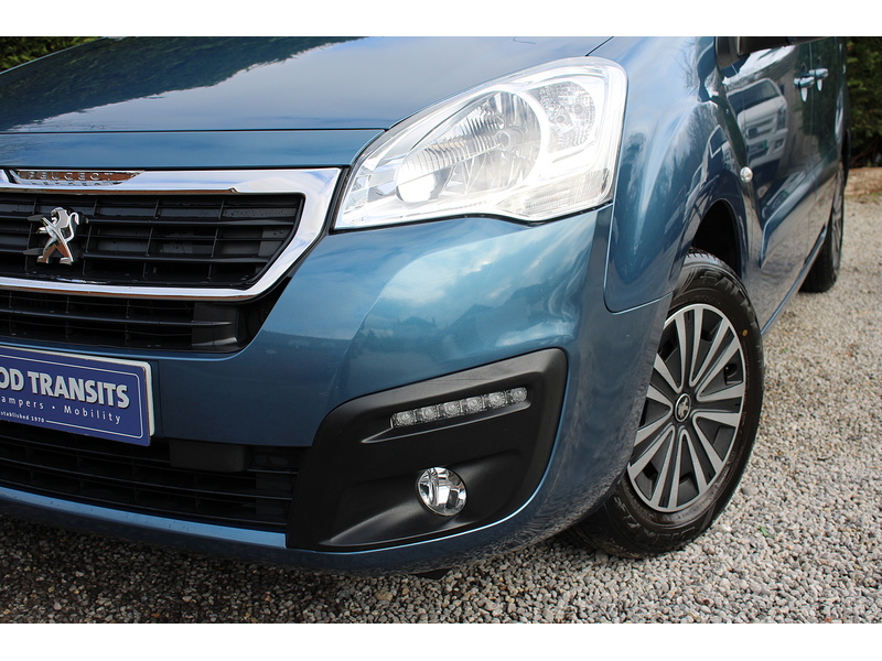 Peugeot BlueHDi Allure Automatic 5 seater Allied Horiozon plus one wheelchair 1.6 5dr MPV Automatic Diesel