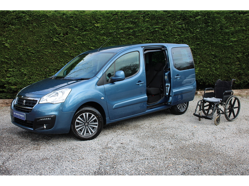 Peugeot BlueHDi Allure Automatic 5 seater Allied Horiozon plus one wheelchair 1.6 5dr MPV Automatic Diesel