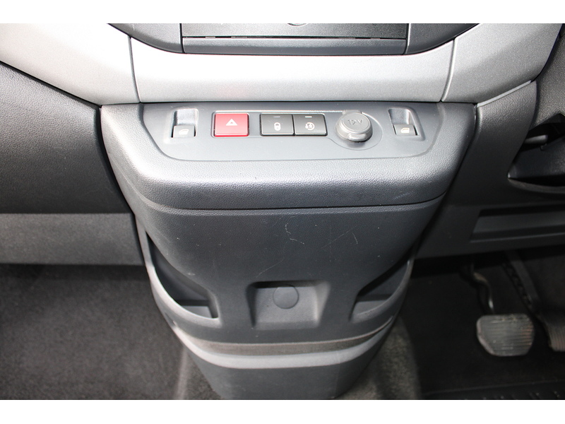 Peugeot BlueHDi Allure Automatic 5 seater Allied Horiozon plus one wheelchair 1.6 5dr MPV Automatic Diesel