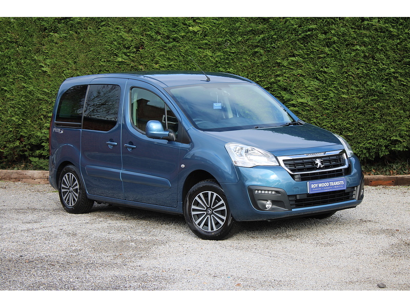Peugeot BlueHDi Allure Automatic 5 seater Allied Horiozon plus one wheelchair 1.6 5dr MPV Automatic Diesel