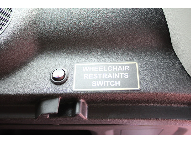 Peugeot BlueHDi Allure Automatic 5 seater Allied Horiozon plus one wheelchair 1.6 5dr MPV Automatic Diesel