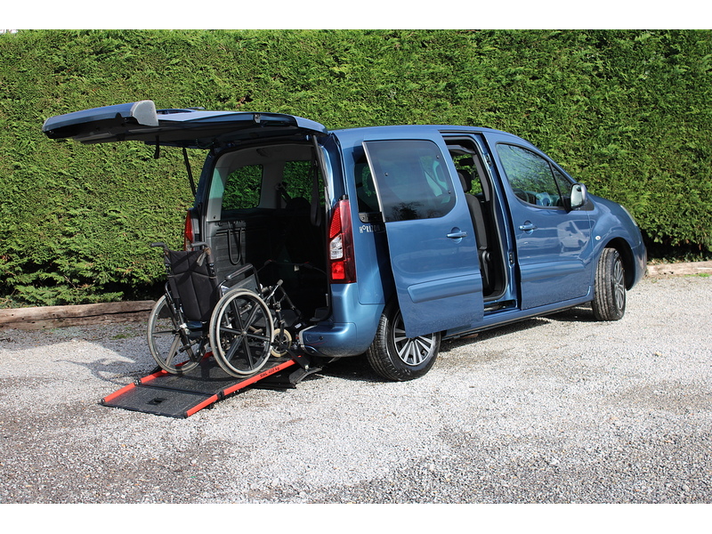 Peugeot BlueHDi Allure Automatic 5 seater Allied Horiozon plus one wheelchair 1.6 5dr MPV Automatic Diesel