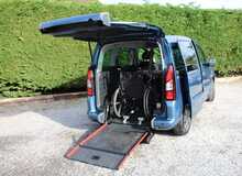 Peugeot Partner Tepee BlueHDi Allure Automatic 5 seater Allied Horiozon plus one wheelchair