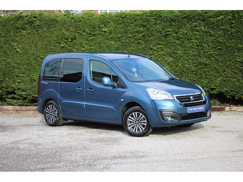 Peugeot BlueHDi Allure Automatic 5 seater Allied Horiozon plus one wheelchair 1.6 5dr MPV Automatic Diesel