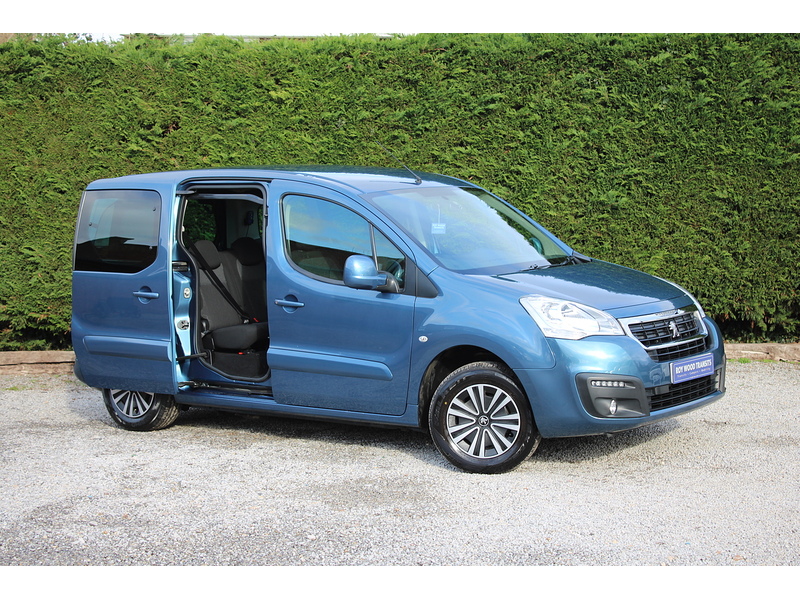 Peugeot BlueHDi Allure Automatic 5 seater Allied Horiozon plus one wheelchair 1.6 5dr MPV Automatic Diesel