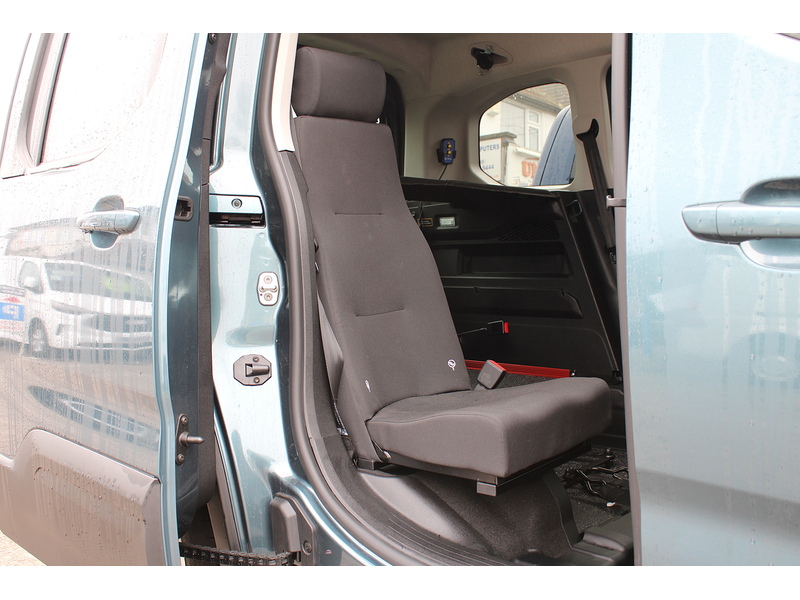 Peugeot Allied Horizon RE - 3 seat wheelchair access car 1.5 5dr WAV Automatic Diesel