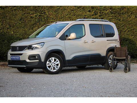 PureTech Allure Allied Horizon RARE Petrol Automatic wheelchair access car 1.2 5dr wav Automatic Petrol