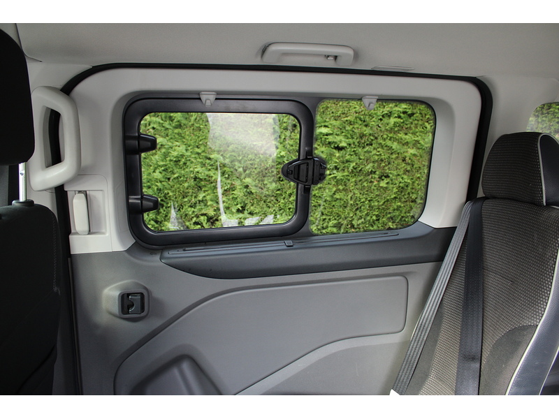 Ford Automatic GM Quantum Wheelchair access car, Turney electric passenger seat 2.0 5dr WAV Automatic Diesel