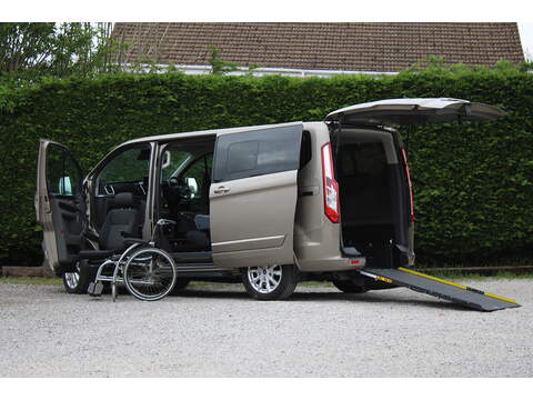 Automatic GM Quantum Wheelchair access car, Turney electric passenger seat 2.0 5dr WAV Automatic Diesel