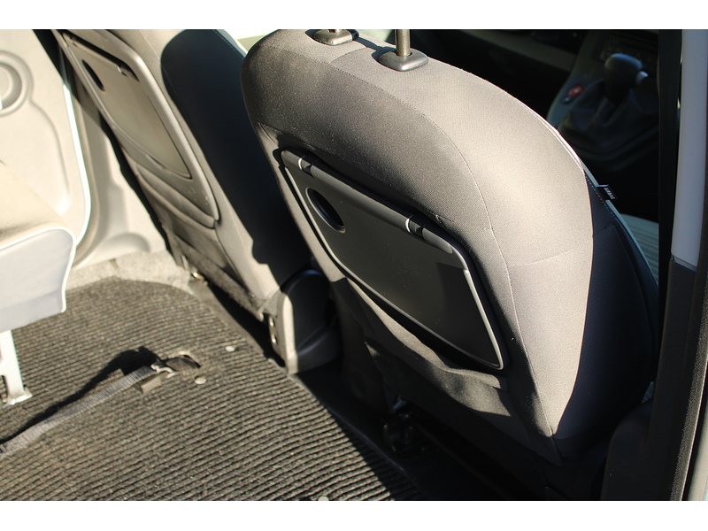 Renault Expression - 3 seat wheelchair car - Automotive conversion 1.6 5dr WAV Automatic Petrol