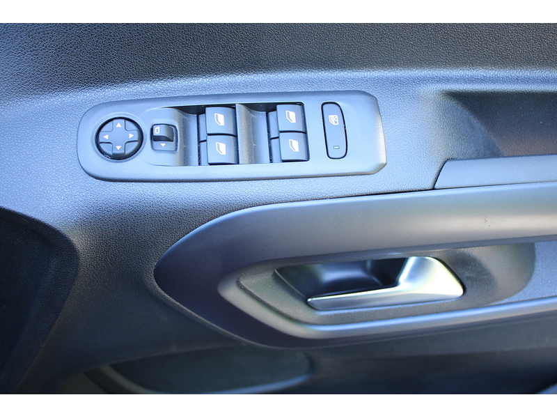 Peugeot Allied Horizon RS Swb 5 seater or wheelchair - RARE Petrol Auto 1.2 5dr WAV Automatic Petrol