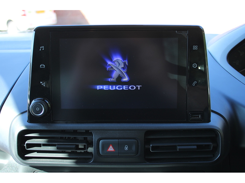 Peugeot Allied Horizon RS Swb 5 seater or wheelchair - RARE Petrol Auto 1.2 5dr WAV Automatic Petrol