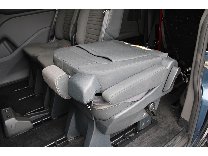 Ford Allied Independence RS 3 + 3 Plus wheelchair - fantastic versatile car 2.0 5dr Minibus Manual Diesel